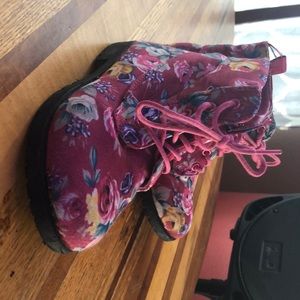 Girls Floral Printed Boots Size 12